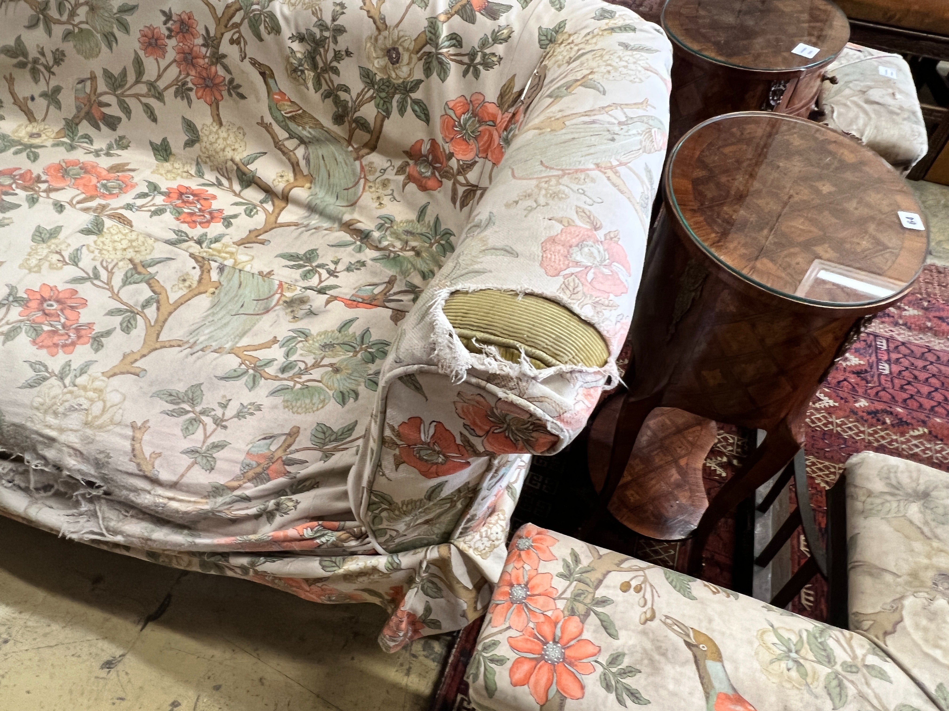 A late Victorian Chesterfield settee, length 180cm, depth 80cm, height 76cm